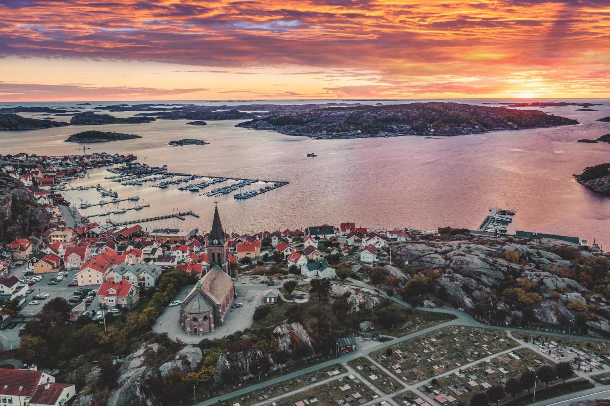 Вилла Seafront With Terrific View By Ajf Dream Living Фьельбака Экстерьер фото