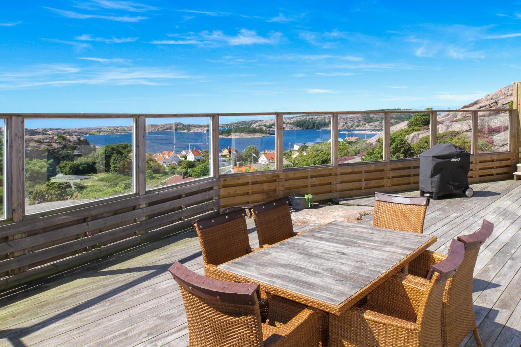 Вилла Seafront With Terrific View By Ajf Dream Living Фьельбака Экстерьер фото