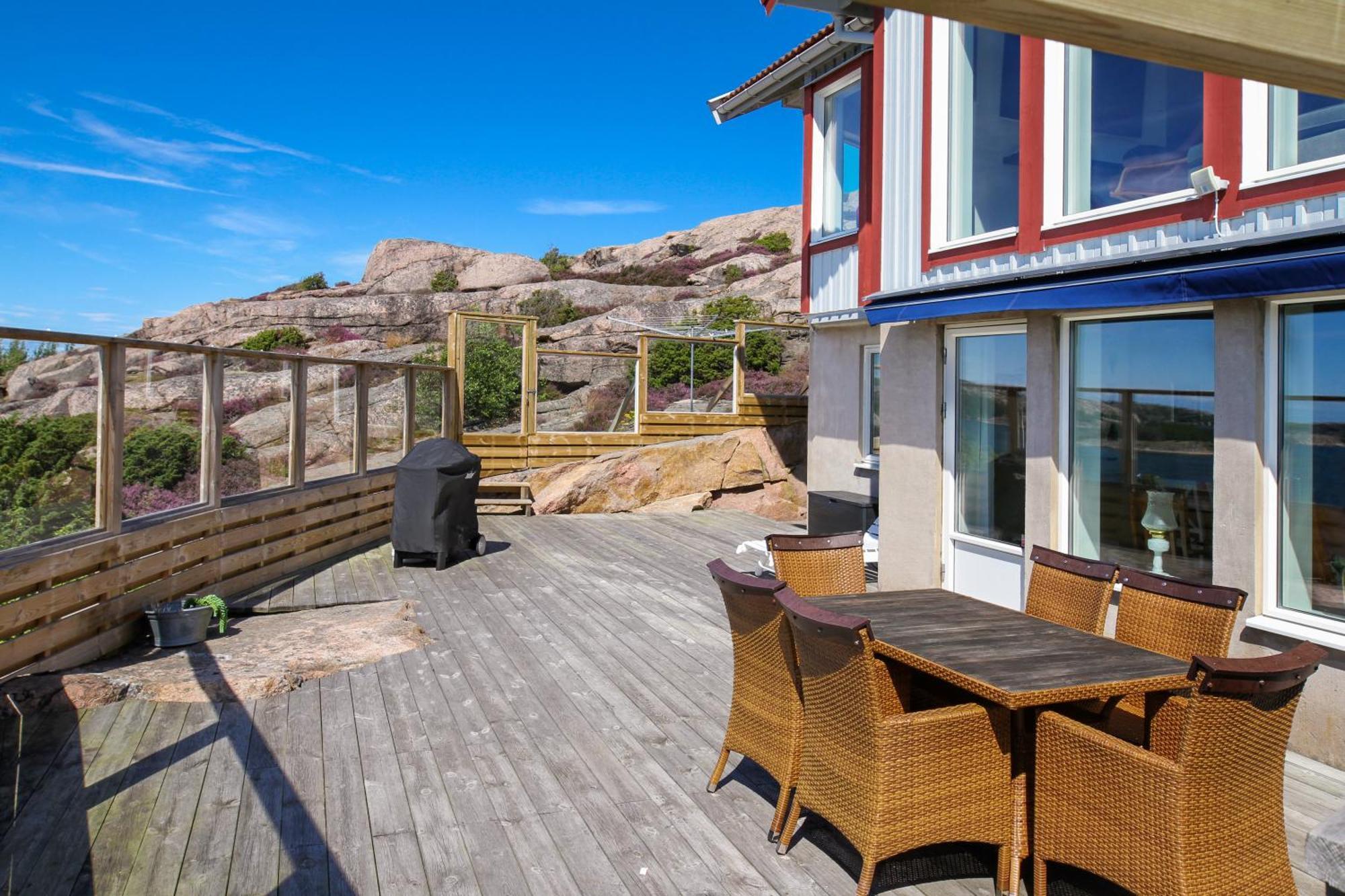 Вилла Seafront With Terrific View By Ajf Dream Living Фьельбака Экстерьер фото